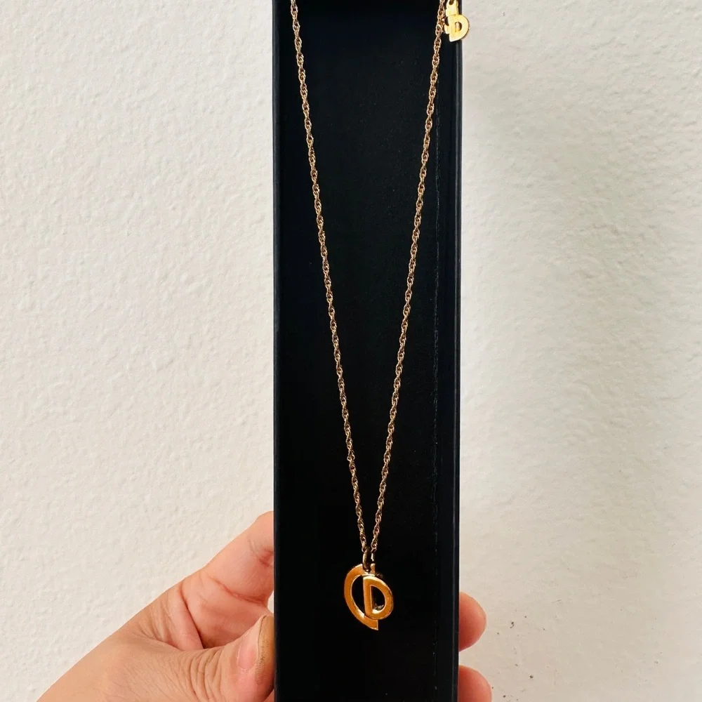 CHRISTIAN DIOR necklace with box - Picture 5 of 9